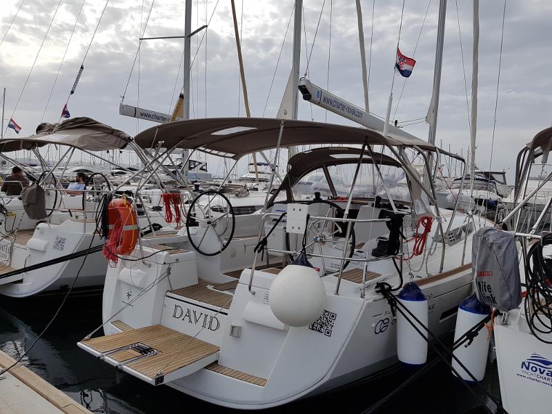 Book yachts online - sailboat - Sun Odyssey 409 - David - rent