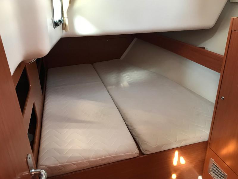 Book yachts online - sailboat - BENETEAU Cyclades 50.5 2009-10 REFIT 2019 - PARAIBA  Cp - rent