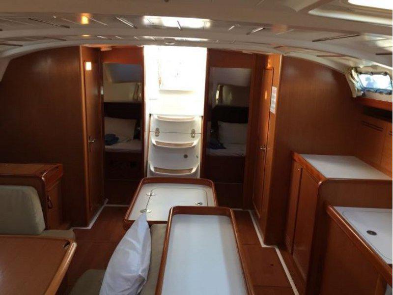 Book yachts online - sailboat - BENETEAU Cyclades 50.5 2009-10 REFIT 2019 - EMERALD  Cp - rent