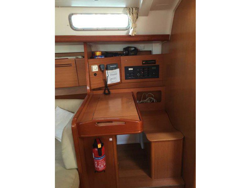 Book yachts online - sailboat - BENETEAU Cyclades 50.5 2009-10 REFIT 2019 - EMERALD  Cp - rent