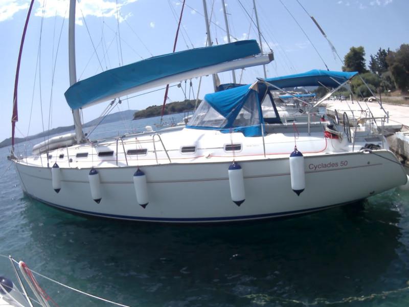 Book yachts online - sailboat - BENETEAU Cyclades 50.5 2009-10 REFIT 2019 - AMETHYST  - rent