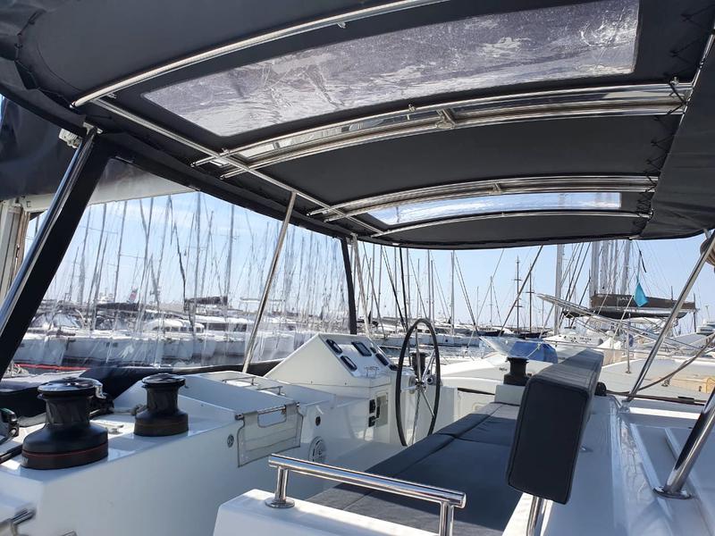 Book yachts online - catamaran - Lagoon 450F - Dioni - rent
