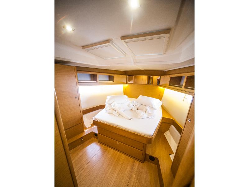 Book yachts online - sailboat - Dufour 460 Grand Large - MALIN OV 2018+AC+G - rent