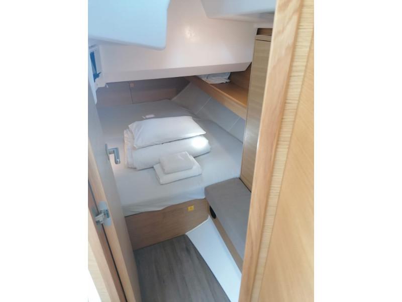 Book yachts online - sailboat - Elan E5 - LINA new 2020+AC - rent