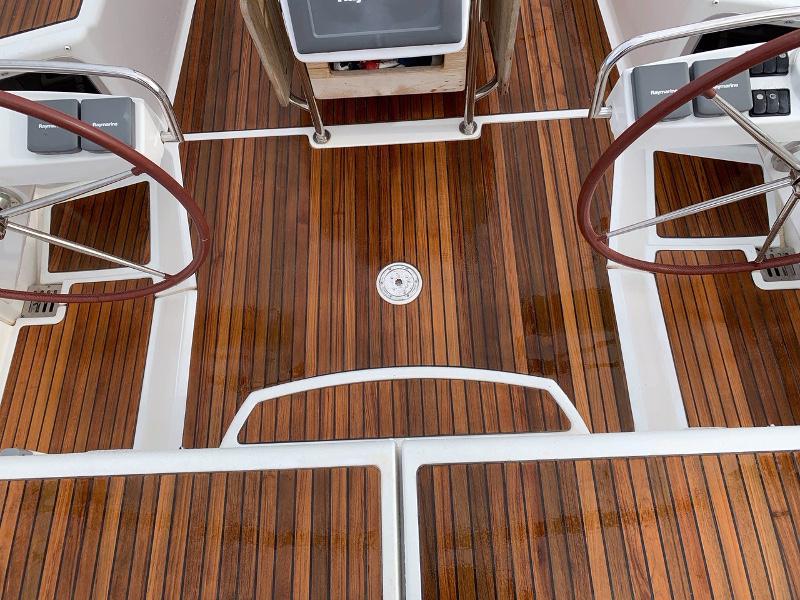 Book yachts online - sailboat - Jeanneau 57 - KURUKULLA OV AC+G refit 2021 - rent