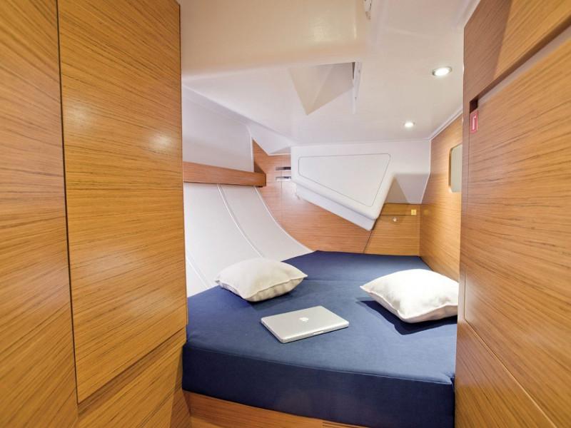 Book yachts online - sailboat - Elan 50 Impression - LOVIS new 2019+AC+G - rent