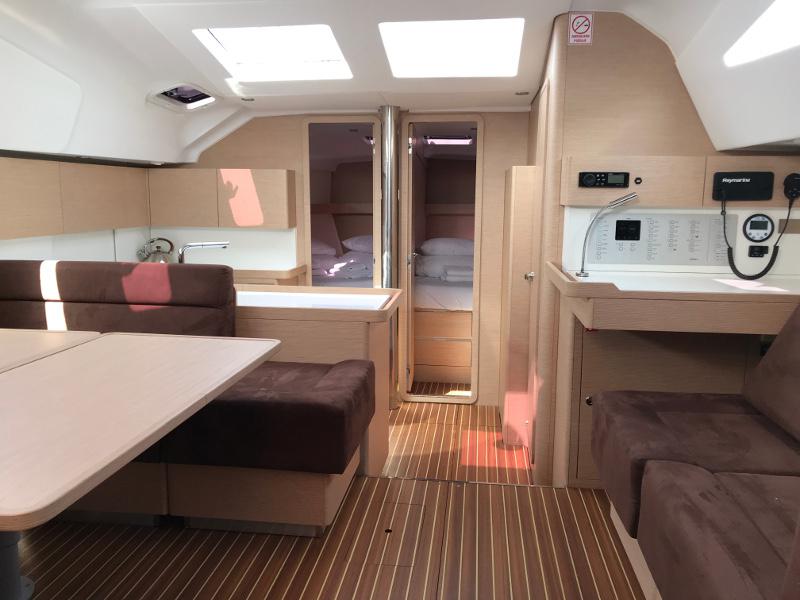 Book yachts online - sailboat - Elan 50 Impression - LOVIS new 2019+AC+G - rent