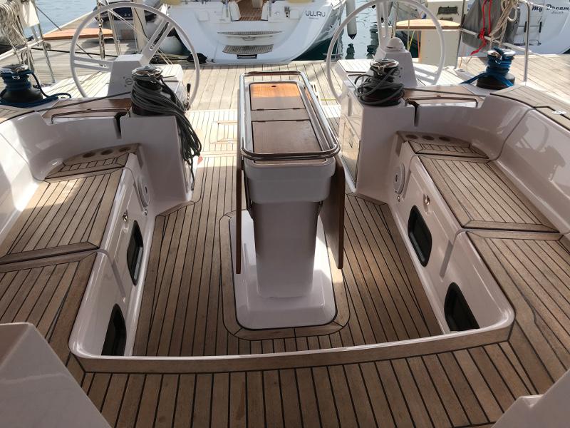 Book yachts online - sailboat - Elan 50 Impression - LOVIS new 2019+AC+G - rent