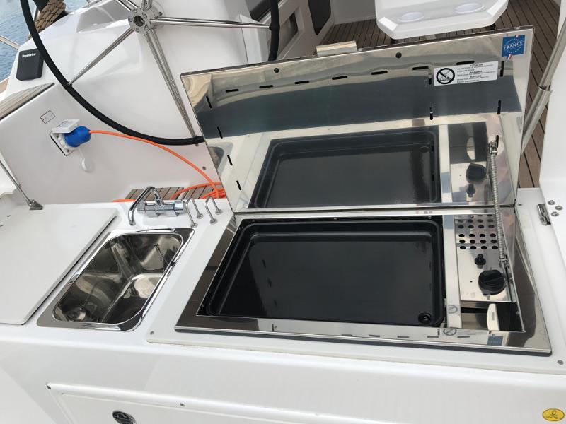 Book yachts online - sailboat - Dufour 460 Grand Large - MADICKEN 2018+AC - rent