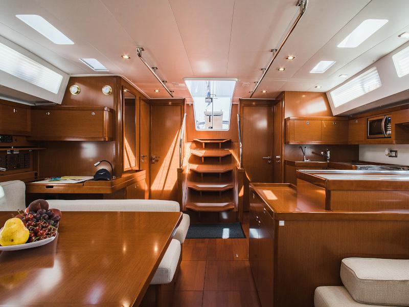 Book yachts online - sailboat - Oceanis 55 - Esther - rent