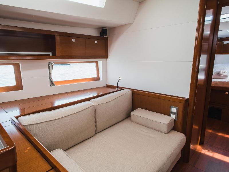 Book yachts online - sailboat - Oceanis 55 - Esther - rent