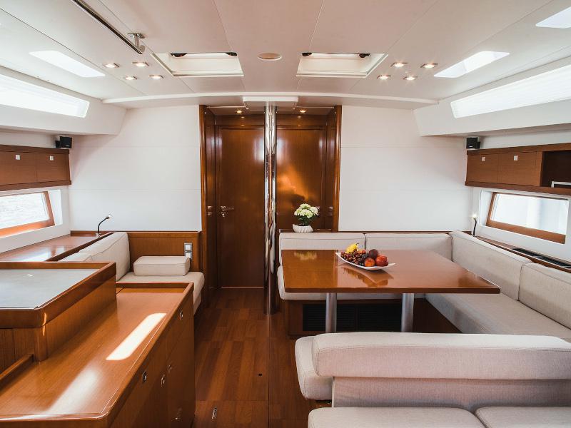 Book yachts online - sailboat - Oceanis 55 - Esther - rent