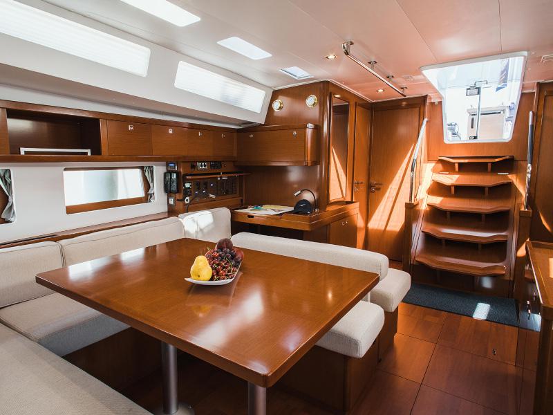 Book yachts online - sailboat - Oceanis 55 - Esther - rent
