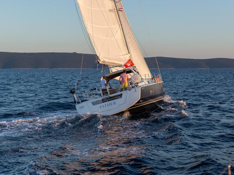 Book yachts online - sailboat - Oceanis 55 - Esther - rent