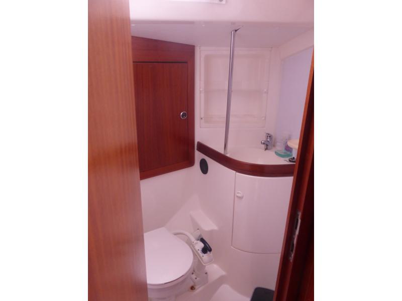 Book yachts online - sailboat - Elan 45 - Nafsika - rent