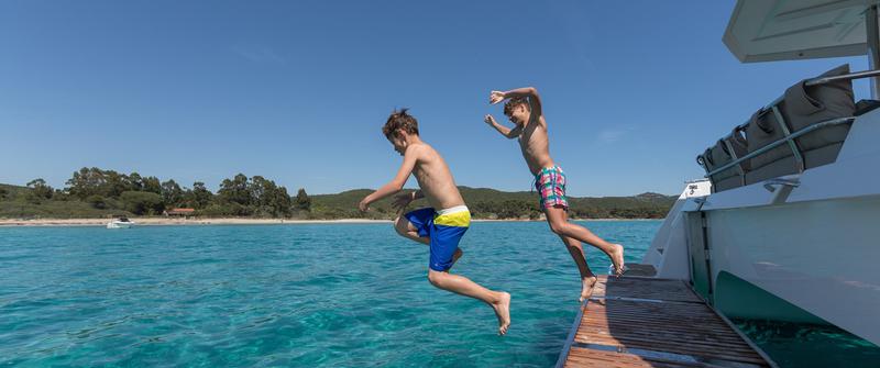 Book yachts online - catamaran - Fountaine Pajot Saona 47 - Annabella - rent