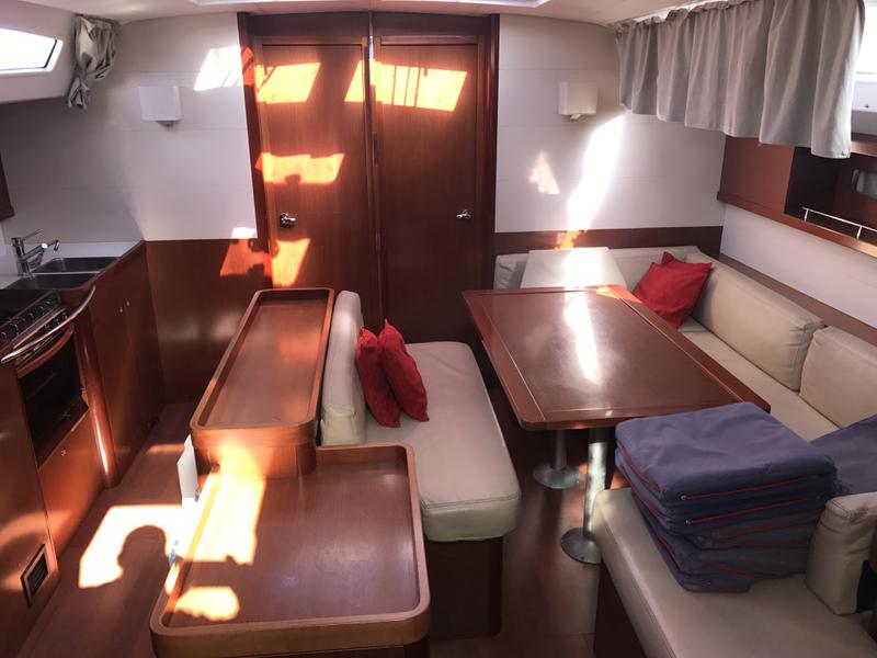 Book yachts online - sailboat - Oceanis 50 Family - Spica - rent