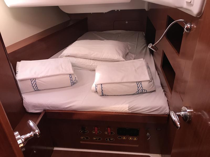 Book yachts online - sailboat - Oceanis 50 Family - Spica - rent