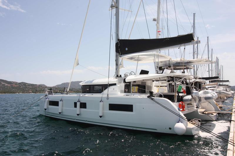 Book yachts online - catamaran - Lagoon 46 - Westerlund (A/C, WM, Generator, Inverter 12/220V) - rent
