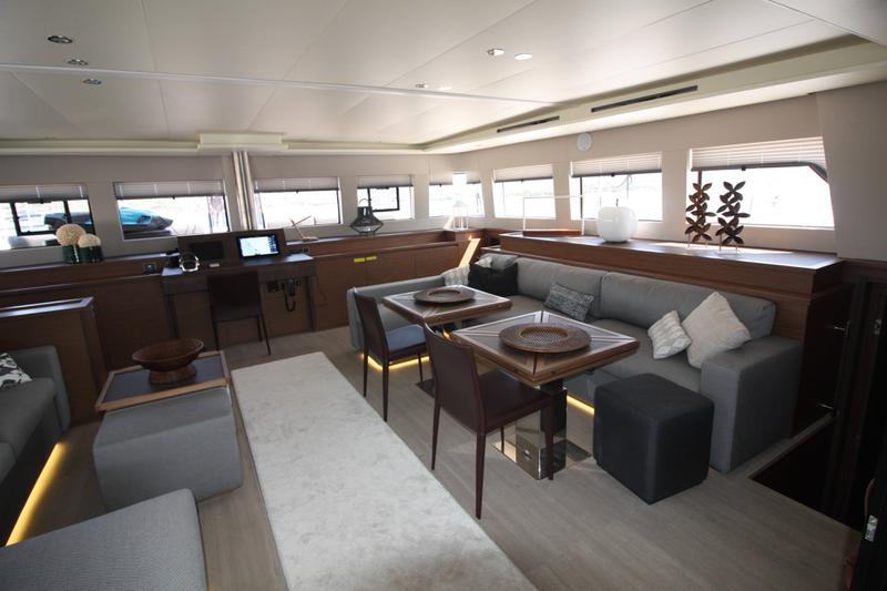 Book yachts online - catamaran - Lagoon 620 (10+3) - The Sun (AC, WM, Generator, Inverter, Tender Lift) - rent