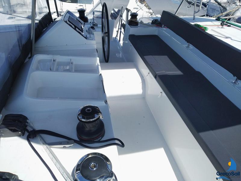 Book yachts online - catamaran - Lagoon 450  Flybridge - Grecostar - rent