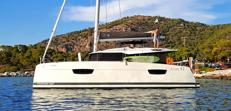 Book yachts online - catamaran - Astréa 42 - Nancy - rent