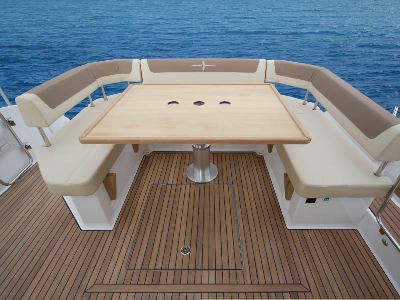 Book yachts online - motorboat - Bavaria S40 HT - JU-FU - rent