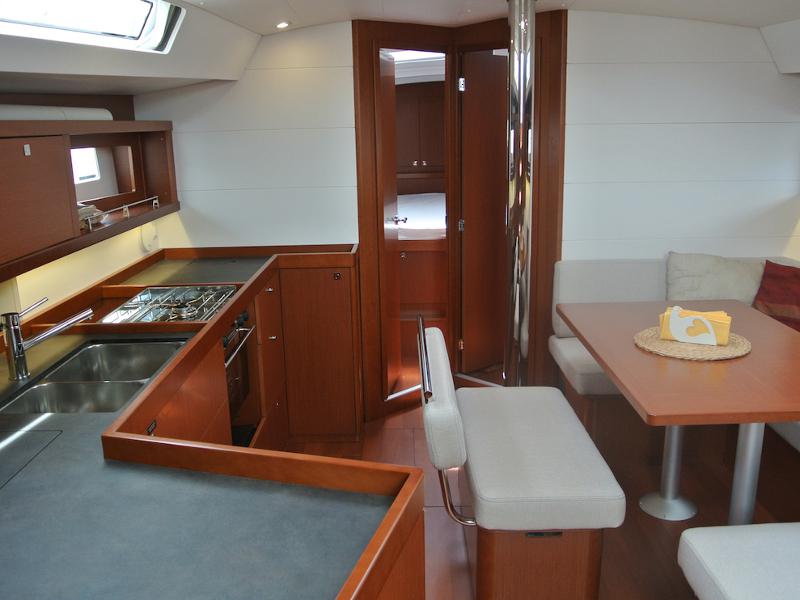 Book yachts online - sailboat - Oceanis 45 - Baltica - rent