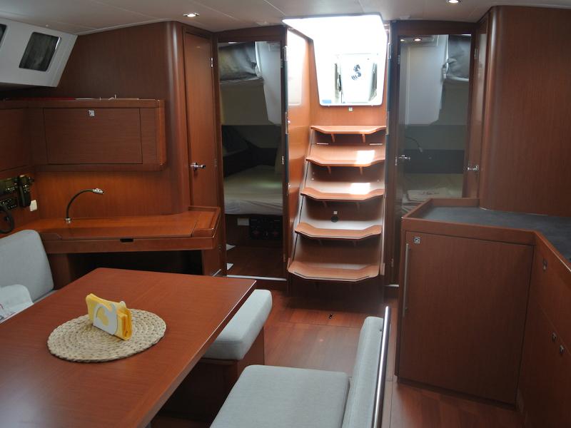 Book yachts online - sailboat - Oceanis 45 - Baltica - rent