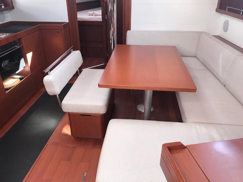 Book yachts online - sailboat - Oceanis 45 - Atlantica - rent
