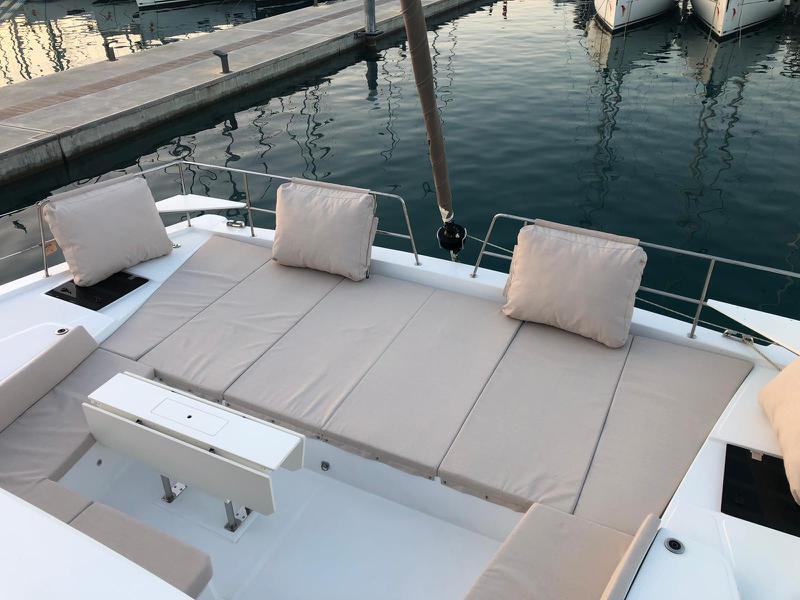 Book yachts online - catamaran - Bali 4.8 Terra - Terra - rent