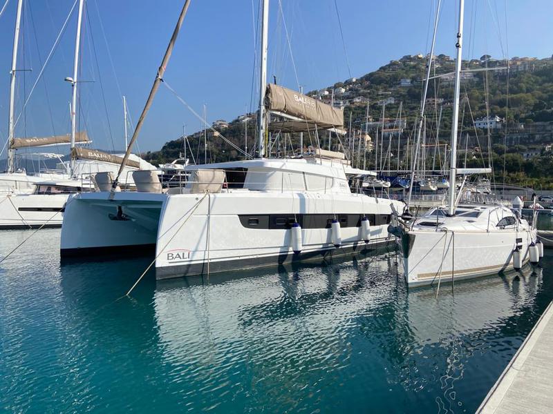 Book yachts online - catamaran - Bali 4.8 Terra - Terra - rent