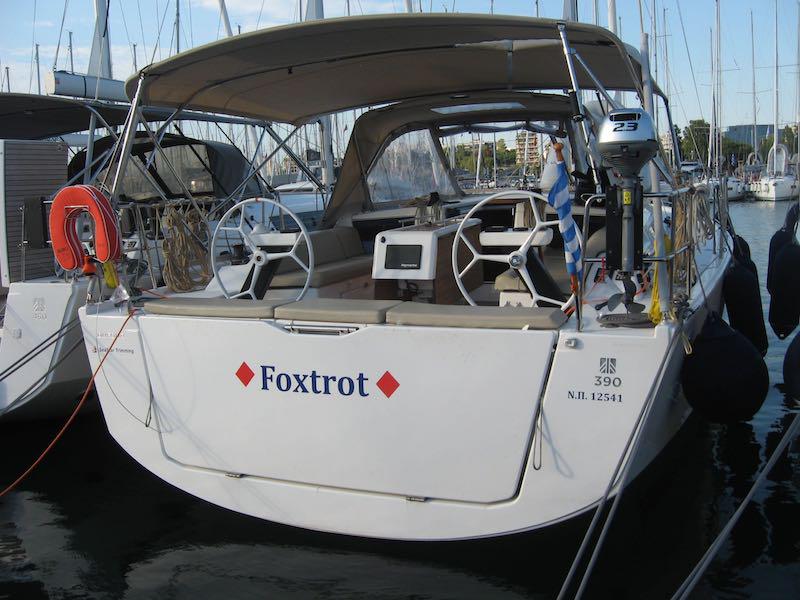 Book yachts online - sailboat - Dufour 390 Grand Large - Foxtrot - rent