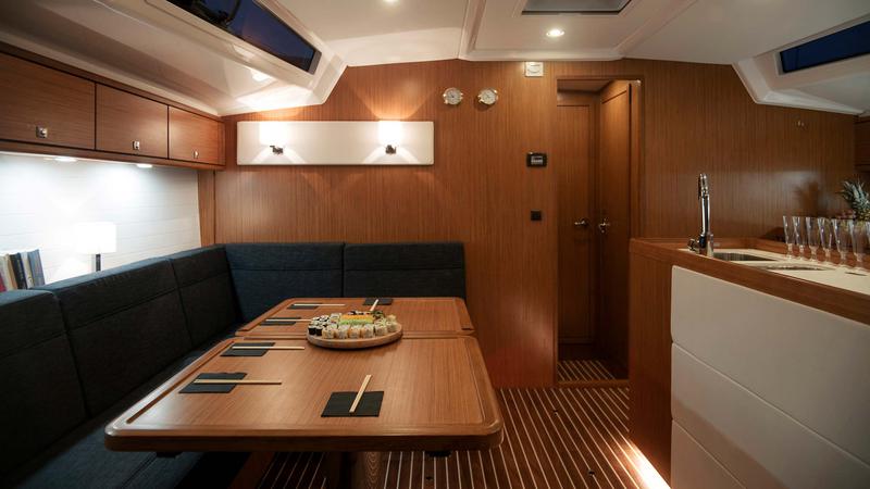 Book yachts online - sailboat - Bavaria Cruiser 56 - Minoas - rent