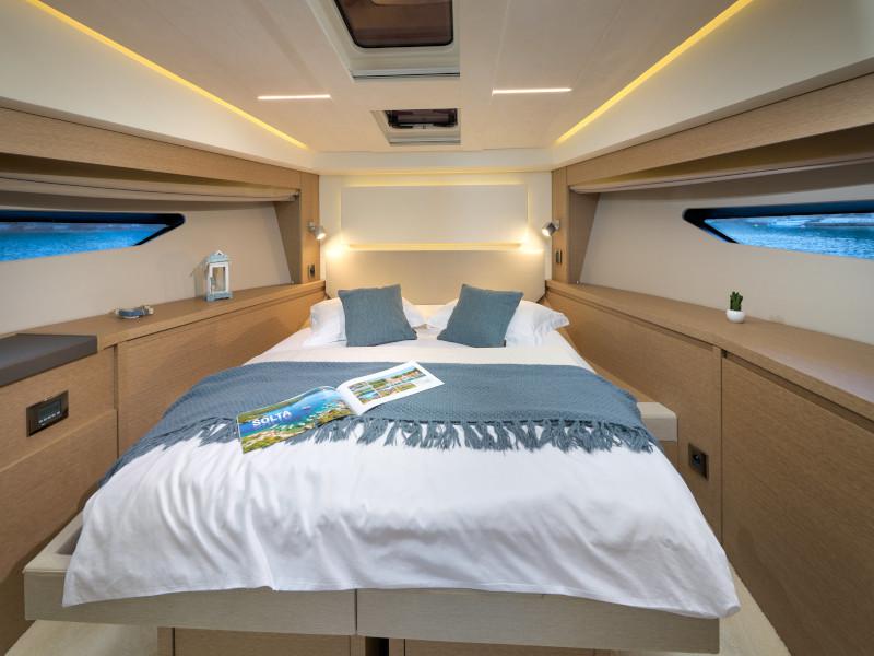 Book yachts online - motorboat - Prestige 520 Fly - Firefly - rent