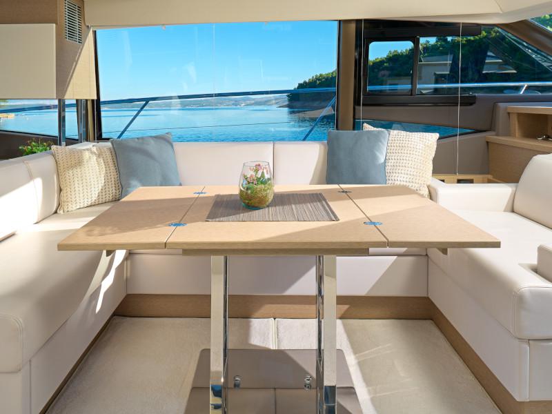 Book yachts online - motorboat - Prestige 520 Fly - Firefly - rent