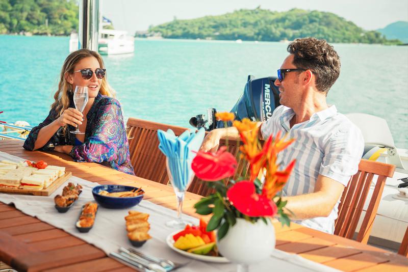 Book yachts online - catamaran - Leopard 58 Skippered - Between BE [S] - rent