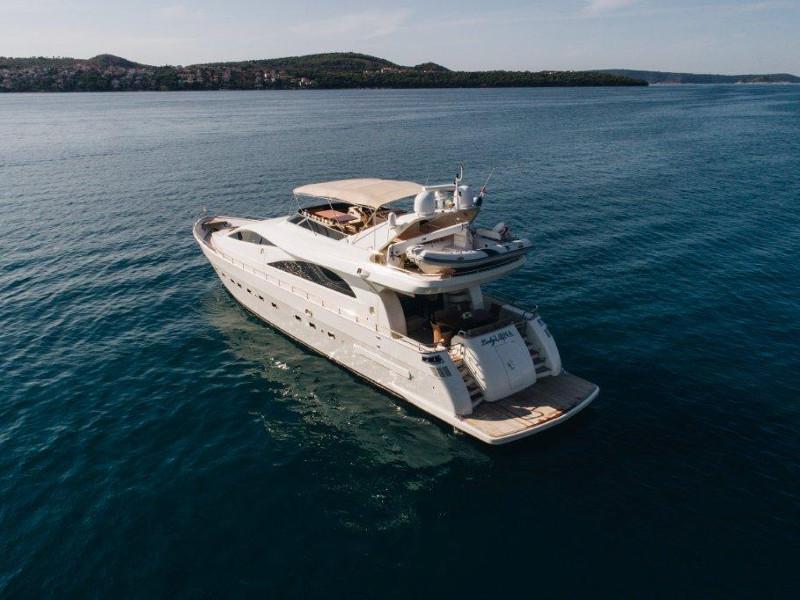 Book yachts online - motorboat - Amer 86 - LADY LONA - rent