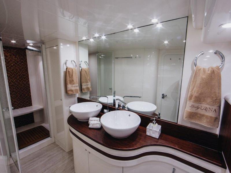 Book yachts online - motorboat - Amer 86 - LADY LONA - rent