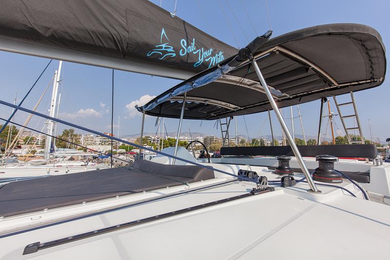 Book yachts online - catamaran - Lagoon 450  Flybridge - Smile - rent