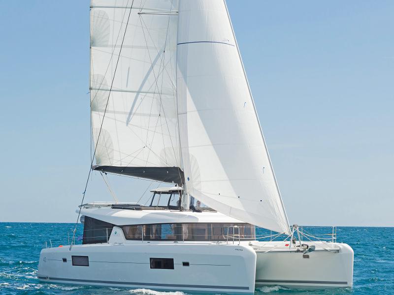 Book yachts online - catamaran - Lagoon 42 - Evolution II - rent