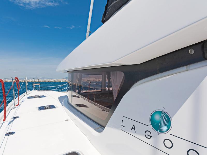 Book yachts online - catamaran - Lagoon 42 - Evolution II - rent