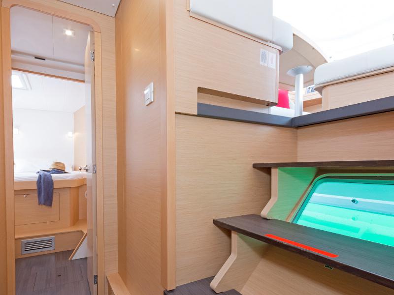 Book yachts online - catamaran - Lagoon 42 - Evolution II - rent