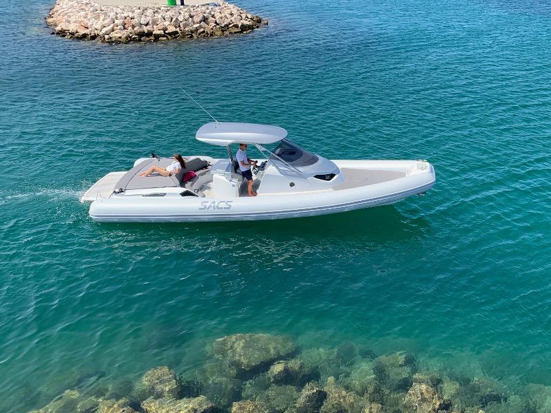 Book yachts online - motorboat - Sacs Strider 11 FB - Bomber 44 - rent