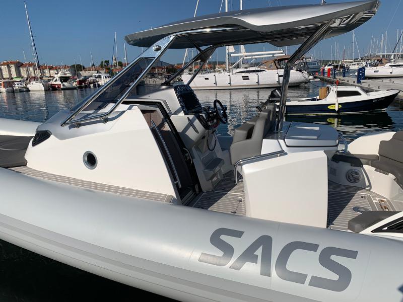 Book yachts online - motorboat - Sacs Strider 11 FB - Bomber 44 - rent