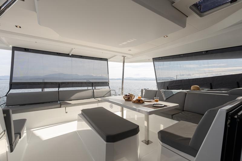 Book yachts online - catamaran - Elba 45 - Vienna Pearl | A/C, Gen, Water-maker - rent