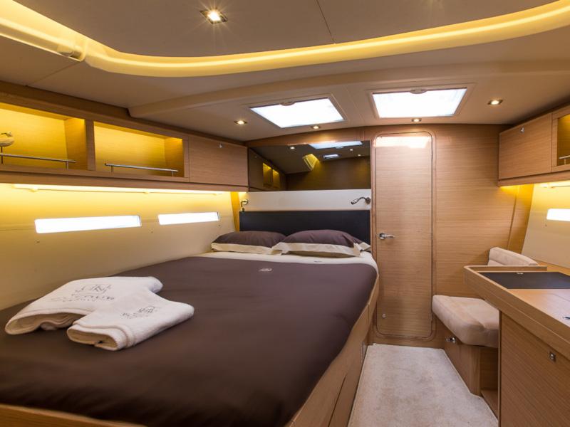 Book yachts online - sailboat - Dufour 56 Exclusive - Galadriel's Light - rent