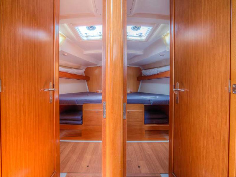 Book yachts online - sailboat - Cyclades 50.5 - Emma &amp; Jack - rent