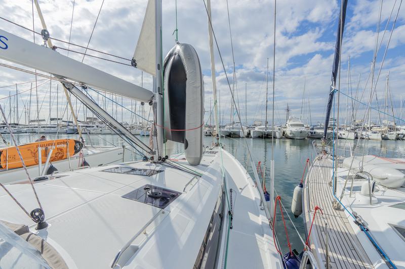 Book yachts online - sailboat - Jeanneau 54 - ath5404 - rent