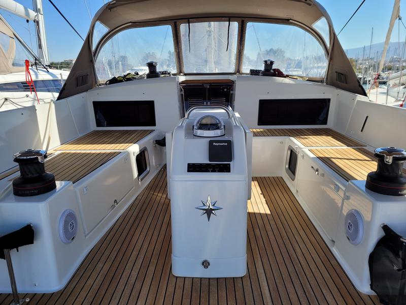Book yachts online - sailboat - Sun Odyssey 490 (10) - ADEMARE - rent
